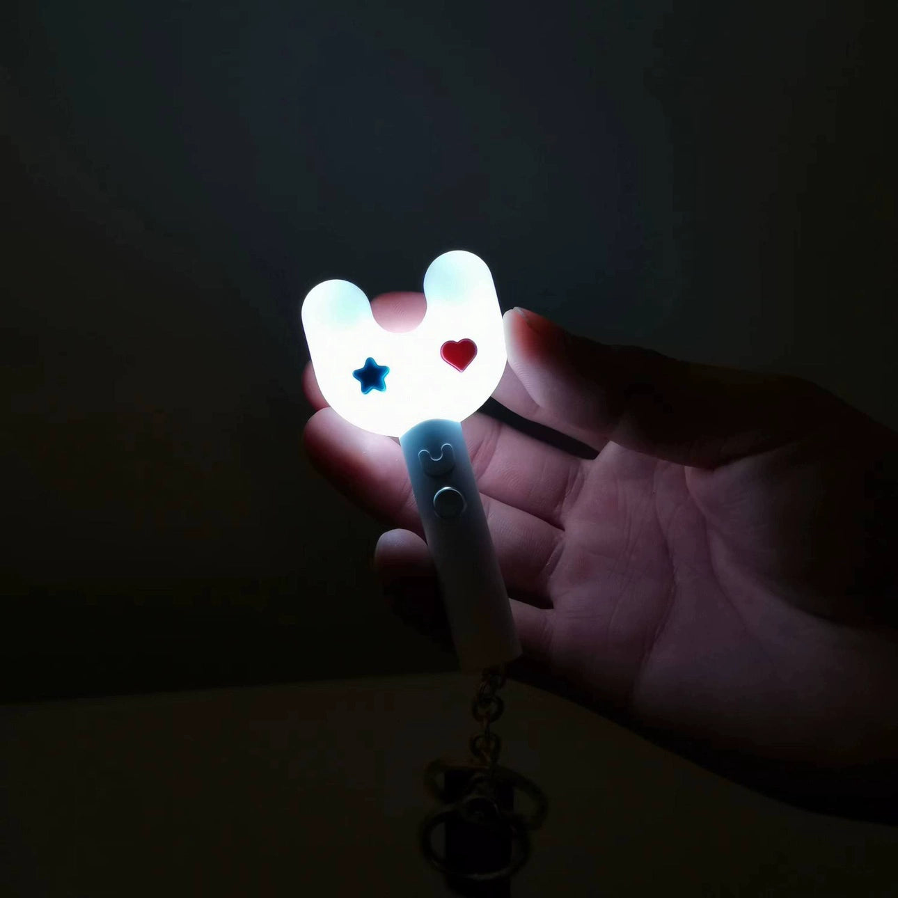 [Fan-made] NewJeans Mini Light Stick Light-up Keyring - NewJeans Universe